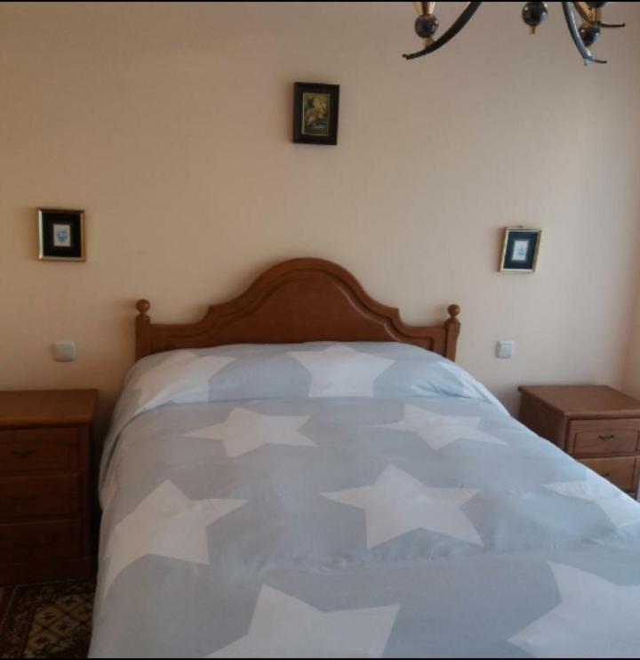 Piso Maria C Apartment ซานติอาโก เด กอมโปสเตลา ภายนอก รูปภาพ