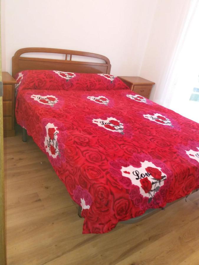Piso Maria C Apartment ซานติอาโก เด กอมโปสเตลา ภายนอก รูปภาพ